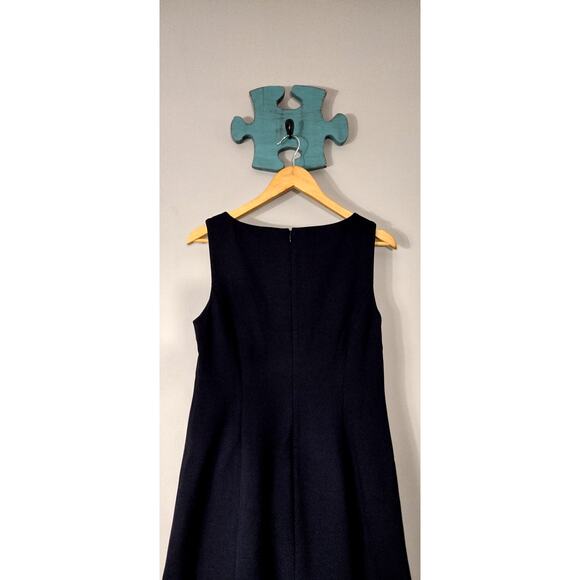 TALBOTS Sleeveless Flounce Dress Stretch Floral Trim Navy Size 8 - Picture 14 of 16